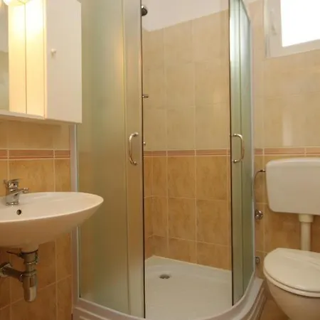 Mala Lamjana 8461d Apartment